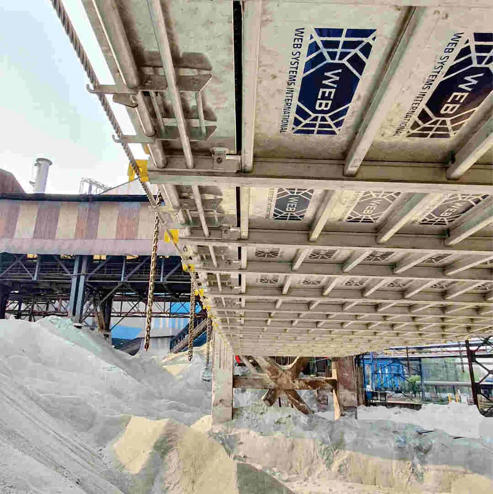 Under-deck access for maintenance